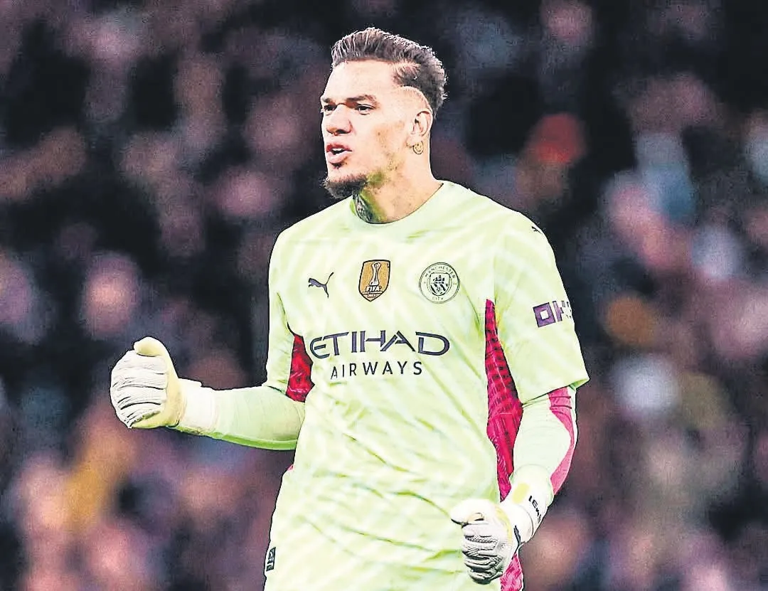 Ederson koptu geliyor