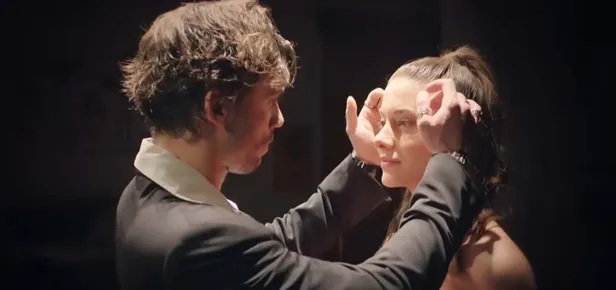 yali-capkini-42-bolum-canli-izle-star-tv-26-ekim-yali-capkini-yeni-bolum-izle-kesintisiz-full-hd-canli-seyran-1698337255800.jpg YALI ÇAPKINI SON BÖLÜM İZLE! Yalı Çapkını 42. bölüm izle kesintisiz full HD! Seyran Sultan'ı yakalıyor-4