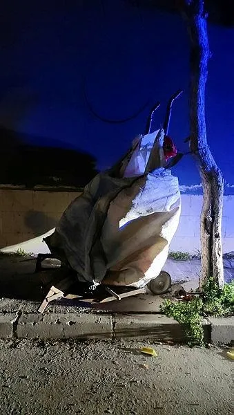 denizlide-dur-ihtarindan-kacan-supheli-kagit-toplama-cuvalinda-saklanirken-yakalandi-1615243859691.jpeg Denizli'de 'Dur' ihtarından kaçan şüpheli, kağıt toplama çuvalında saklanırken yakalandı!-2