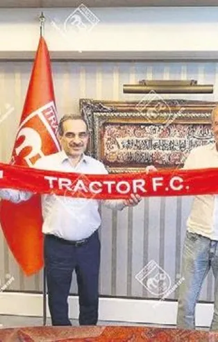 Mustafa Denizli yeniden İran’a gitti