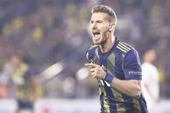 trabzonsporun-yeni-firtinasi-tymoteusz-puchaczin-scout-ekibinin-verdigi-raporun-satir-baslarina-takvim-ulasti-1641679812865.jpeg Trabzonspor'un yeni fırtınası Tymoteusz Puchacz'ın scout ekibinin verdiği raporun satır başlarına Takvim ulaştı!-13