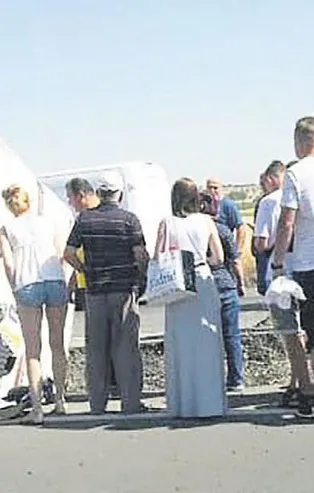 Turist taşıyan otobüs yan yattı, 5 kişi yaralandı