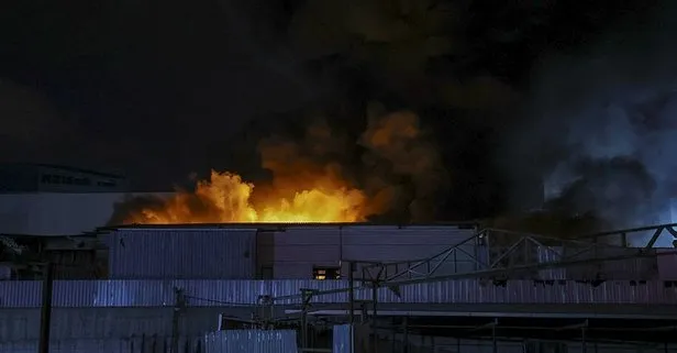SON DAKİKA! İstanbul Esenyurt’ta fabrika yangını! Takviye ekipler gönderildi