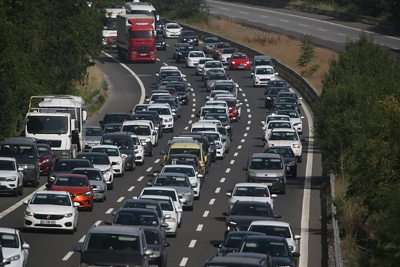 Akın akın gidiyorlar! Kurban Bayramı trafiği böyle görüntülendi | HARİTALI YOL DURUMU - 30