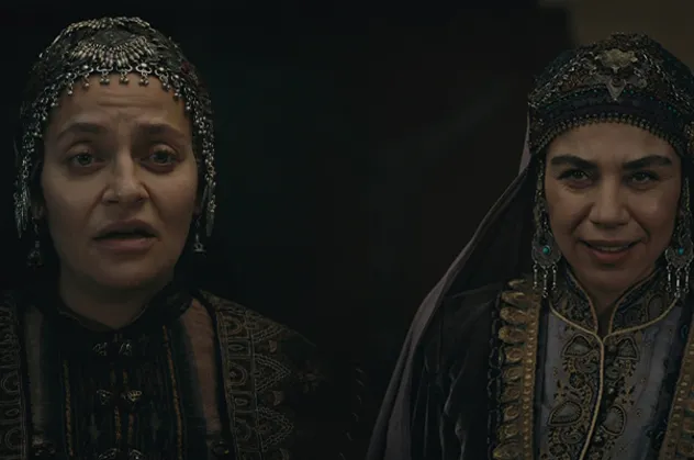 Kuruluş Osman’ın 38’inci bölümünde Selcan Hatun, Hazal Hatun’a böyle hesap sordu: Bundan gayrı hakkınızda hayırlısı