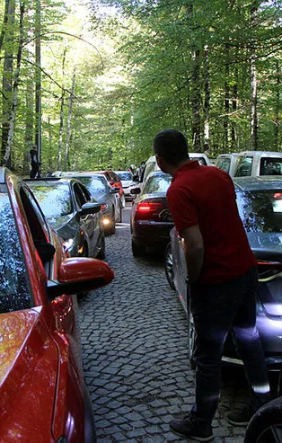 Herkes oraya akın etti! Saatlerce kuyruk beklediler