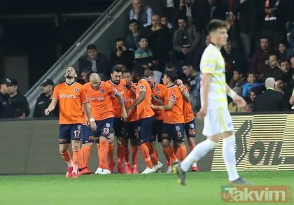Lider sürprize izin vermedi! Başakşehir 2-1 Fenerbahçe