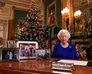 İngiltereyi karıştıran taht oyunu! Meghan Markle ve Prens Harryi Kraliyet Ailesinden ayıran etken ne?