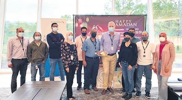 american-airlines-ceosu-doug-parker-musluman-calisanlarini-anlamak-icin-oruc-tuttu-1620339960396.jpeg American Airlines CEO'su Doug Parker, Müslüman çalışanlarını anlamak için oruç tuttu-1