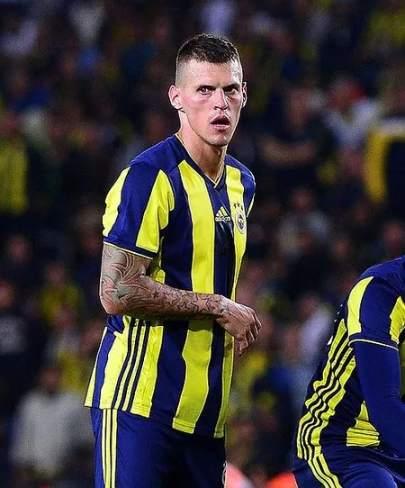 Fenerbahçe, Kante'nin yerine Ozan Tufan'ı transfer etmiş-4
