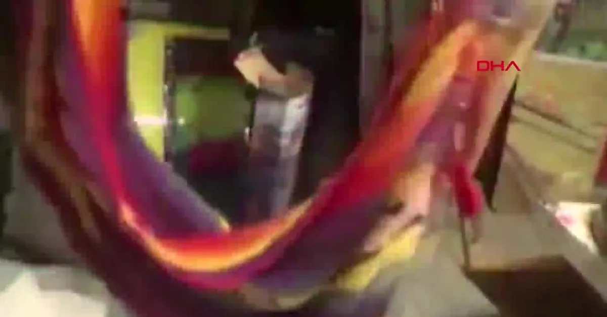Boğaziçi önündeki Kabe provokasyonunda son dakika gelişmesi: LGBTi+ kulübünde yapılan aramadan PKK propagandası çıktı!