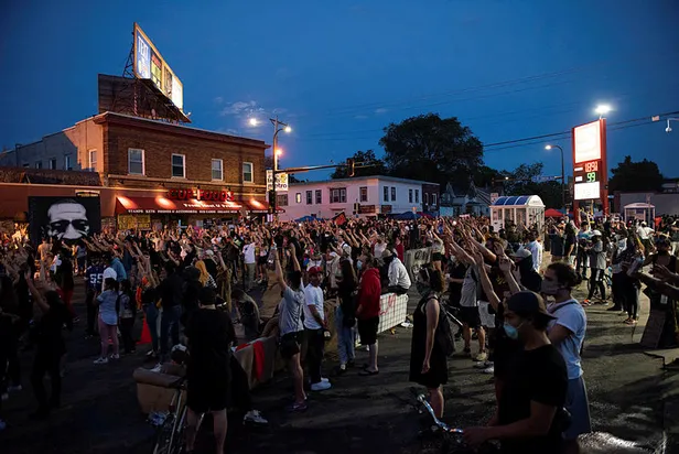 meksikada-george-floyd-olayina-benzer-polis-siddeti-protesto-edildi-1591342534118.jpg Meksika'da George Floyd olayına benzer polis şiddeti protesto edildi-5
