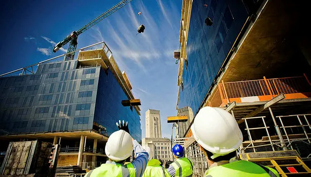 Resmi Gazete'de yayımlandı! Müteahhitlik şartları değişiyor