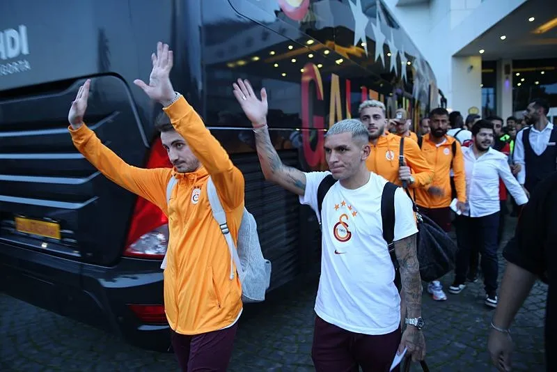 Süper Kupa bilmecesi! "90 dakikalık bir maç olmayacak" açıklaması ne anlama geliyor? Fenerbahçe sahadan mı çekilecek? Galatasaray ne yapacak?-4