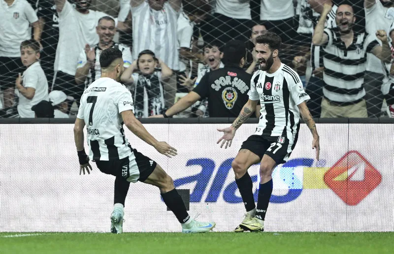 Beşiktaş'ta yaprak dökümü! 5 yıldıza veda - 6