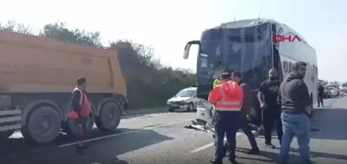 TEM’de zincirleme kaza! Ankara yönü trafiğe kapandı-3