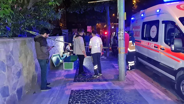 duzcede-yasli-adam-tavuk-donerin-nefes-borusuna-kacmasi-sonucu-hayatini-kaybetti-1661236937579.jpg Düzce'de yaşlı adam tavuk dönerin nefes borusuna kaçması sonucu hayatını kaybetti-4