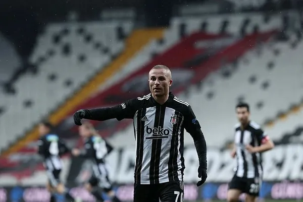 1619588269866.jpg Alanyaspor'un yabancı yıldızı Beşiktaş yolunda-4