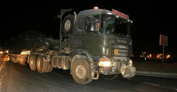 Şanlıurfa'da Suriye sınırına askeri sevkiyat