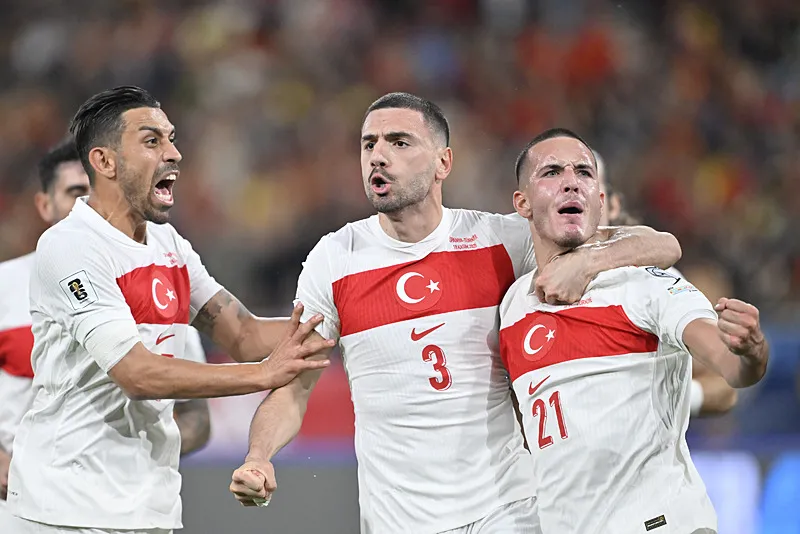 Fenerbahçe yeni askerini buldu! Transfer Manchester United'dan gelecek - 4