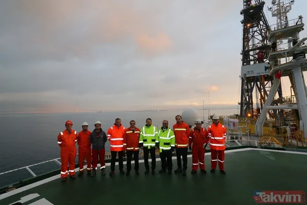 Bakan Berat Albayrak, Türkiye’nin ilk sondaj gemisini inceledi - 8