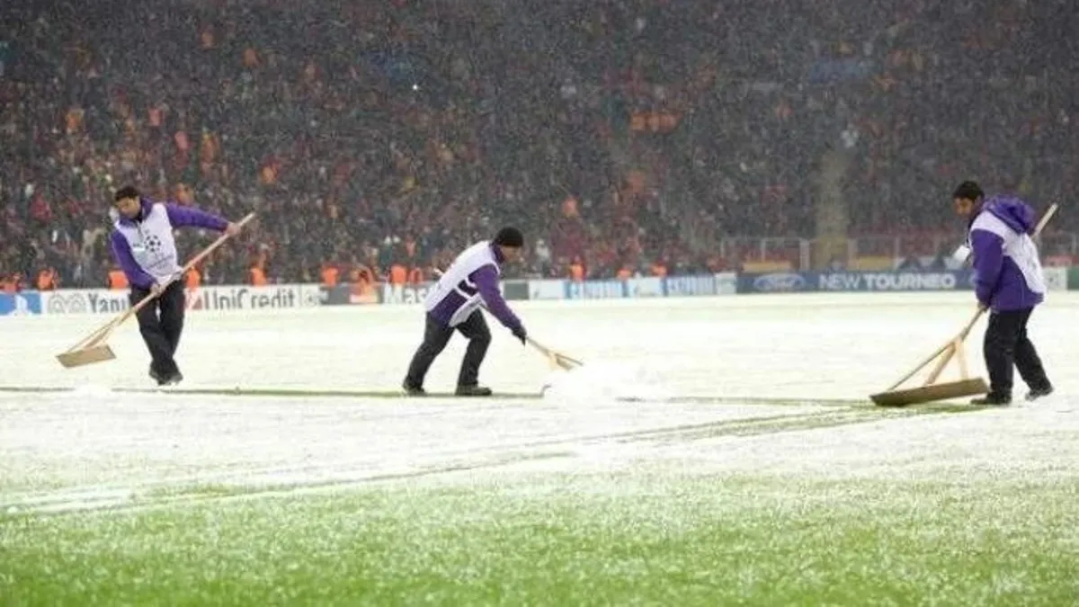 Galatasaray'a AZ maçı öncesi kötü haber!