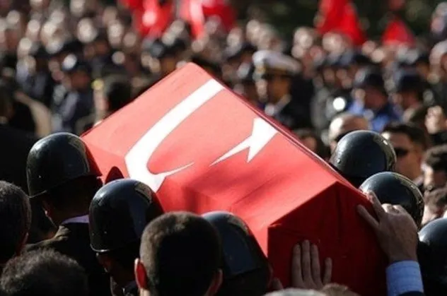 Hakkari'den acı haber! 3 asker şehit oldu