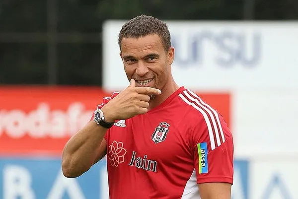 besiktas-baskani-ahmet-nur-cebiden-olay-aciklamalar-bedeli-agir-olur-1663341676677.jpeg Beşiktaş başkanı Ahmet Nur Çebi'den olay açıklamalar! "Bedeli ağır olur"-3