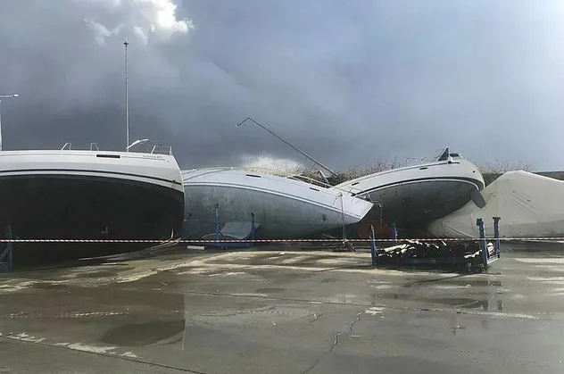 Marmaris’te çifte hortum paniği!