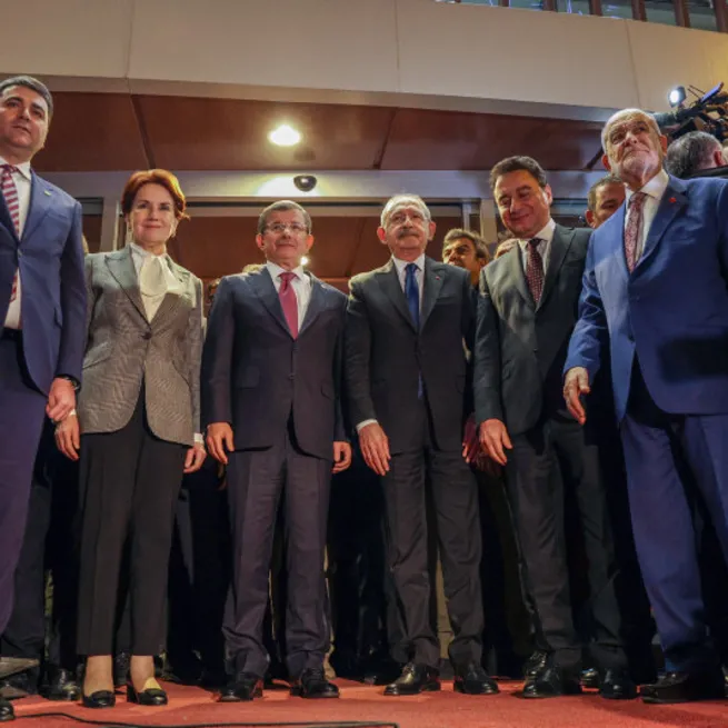 6lı koalisyon ateşle oynuyor: HDPKKnın Tutum Belgesinden skandal talepler