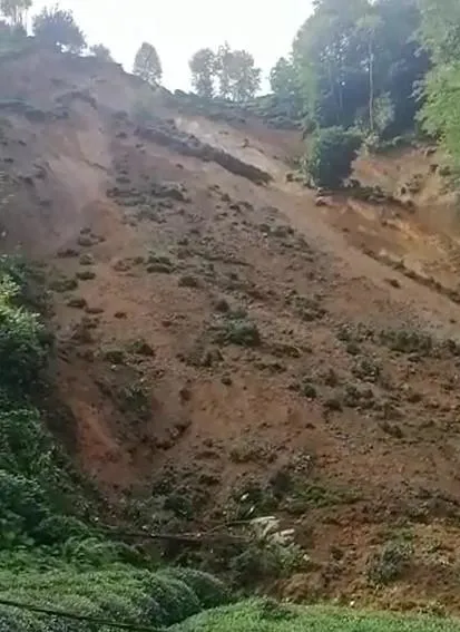 HAVA DURUMU | Meteorolojiden 2 il için kuvvetli yağış uyarısı! Rize’de şiddetli yağış heyelanlara neden oldu-2