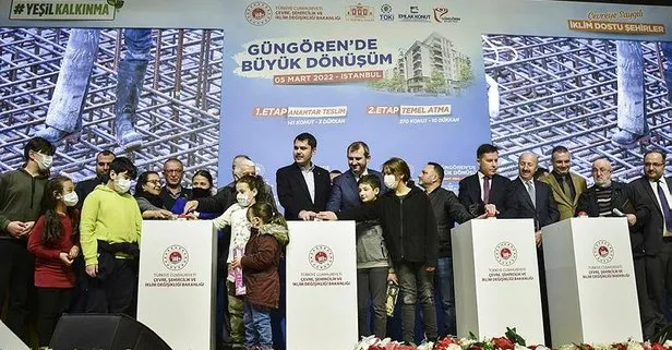 İstanbul’da deprem dönüşümü! Tozkoparan’da toplu konut anahtarları sahiplerine teslim edildi