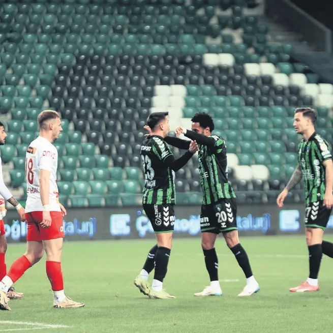 Kocaeli’den süper resital