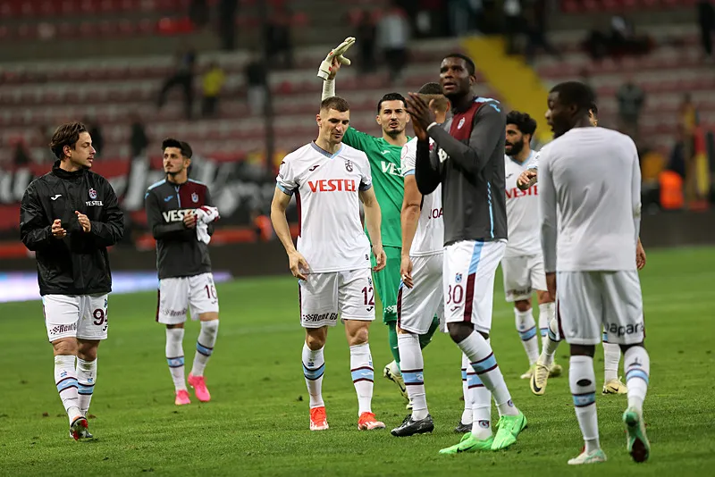 Ziraat Türkiye Kupası'nda Fırtına zamanı! İşte Trabzonspor'un Fatih Karagümrük maçı 11'i - 4