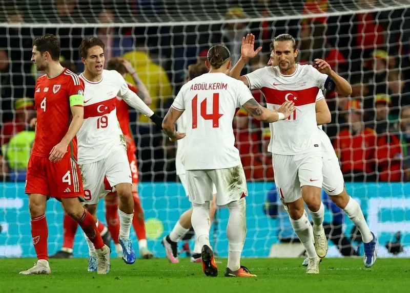 galatasaraya-kotu-haber-transfer-icin-dev-rakip-cikti-1724438189127.jpg Yusuf Yazıcı