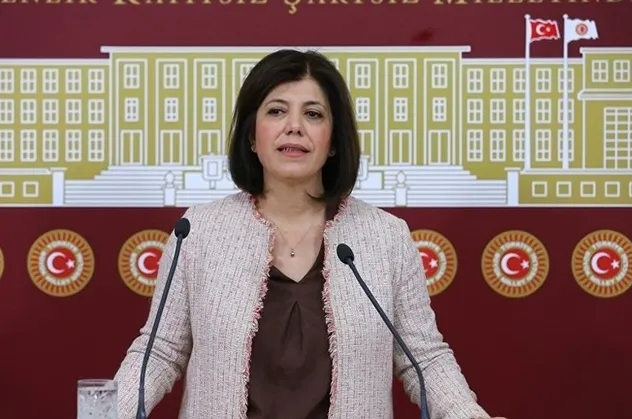 HDP'li Meral Danış Beştaş eylem yapan anneler ile dalga geçti