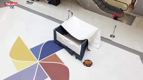 AVM'nin yemek katından beton zemine düşen Doğukan öldü