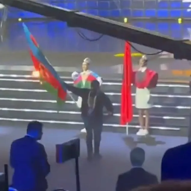 Ermenistan’da skandal! Bayrak yaktılar