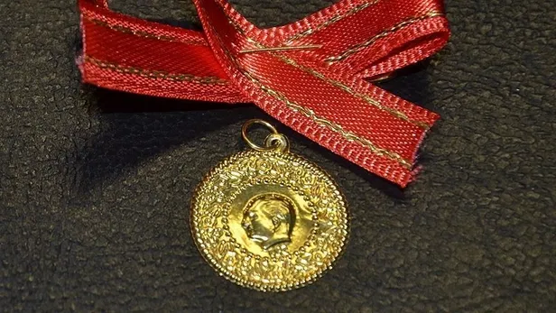 ceyrek-ve-gram-altin-fiyatlari-ne-kadar-olacak-bu-surecte-altinda-al-sat-islemleri-1596574907143.jpg