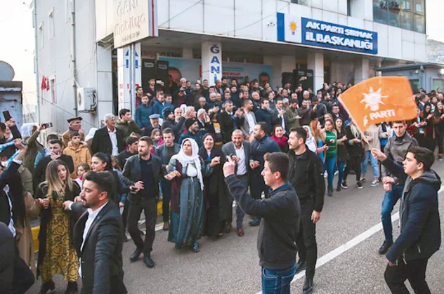 HDP'ye Doğu'da kayyum tokadı! 94 il ve ilçe belediyesinden 24’ünü AK Parti kazandı