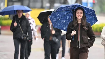 Yeni yağış dalgası geliyor: İstanbul dahil birçok il listede! Günlerce sürecek