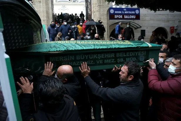 Sinema ve dizi oyuncusu Ayberk Pekcan son yolculuğuna uğurlandı-5