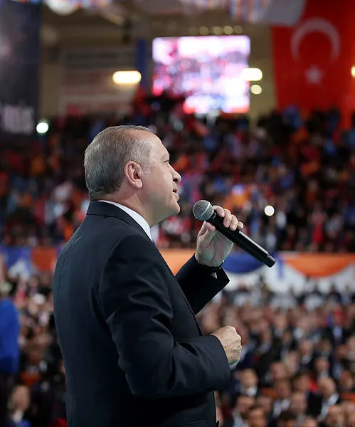 Erdoğan: "Ya bu oyunu bozacağız ya da bir asır prangalarla yaşayacağız!"-1