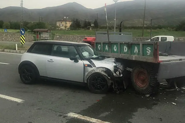 Son dakika: Malatya'da feci kaza: 3 yaralı