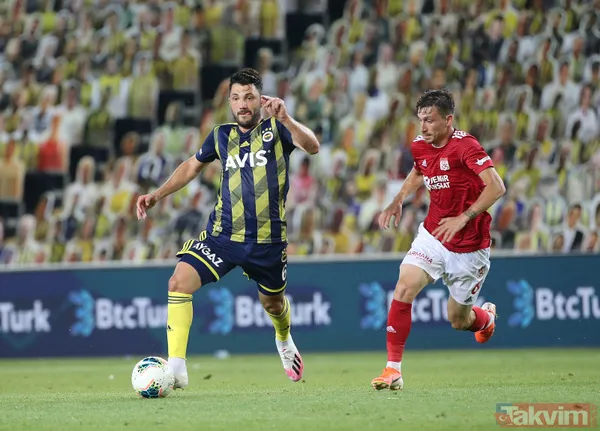 Mecnun Otyakmaz şoke eden Mert Hakan Yandaş gerçeğini açıkladı! Fenerbahçe ve Mert Hakan Yandaş... - 16