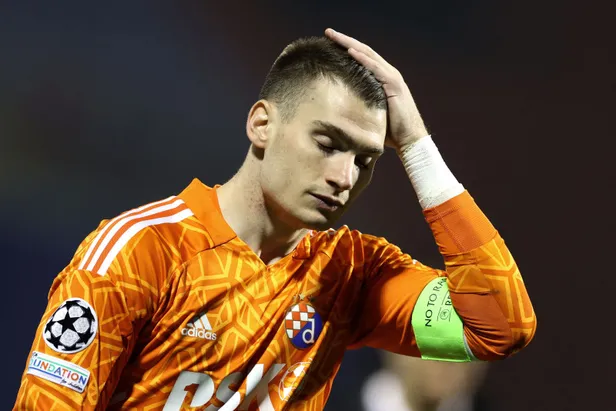 fenerbahce-sadece-2-milyon-euroya-cekti-aldi-kale-artik-ona-emanet-ucagi-bugun-istanbula-iniyor-1692782902278.jpg Uçağı bugün iniyor! Fenerbahçe 2 milyon euroya çekti aldı!-7