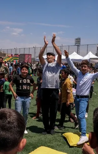 Suriye Azez'de 600 çocuk “barış”a uçurtma uçurdu! Başkan Erdoğan'a mektup yazdılar