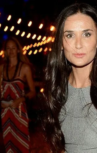 Demi Moore dünyayı şok etti