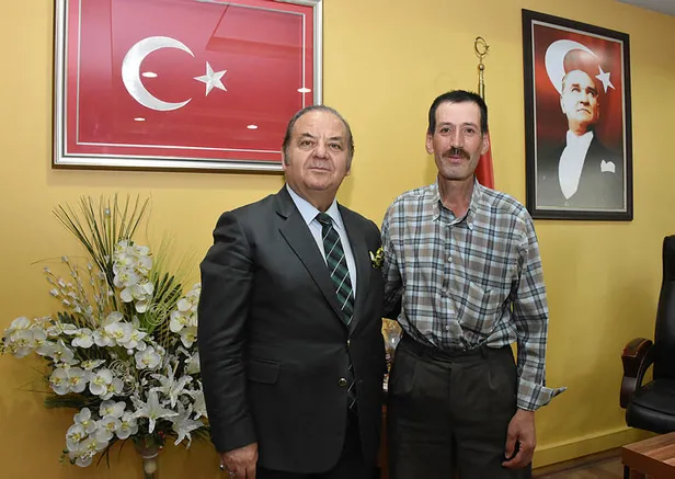 Kızı okula gitsin diye veresiye yol yaptıran babanın borçlarını valilik kapattı-1