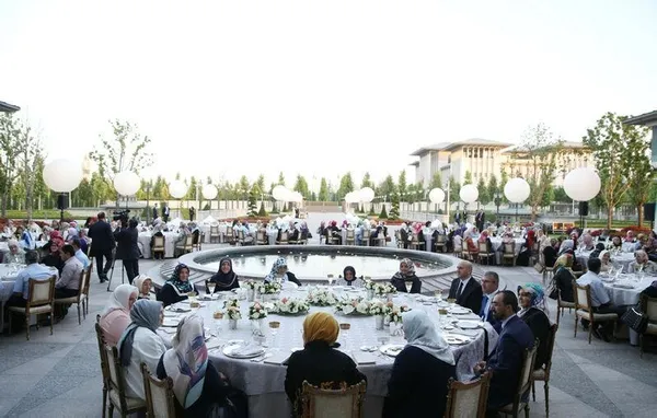 "FETÖ'nün açtığı güven bunalımını sizler onaracaksınız"-2